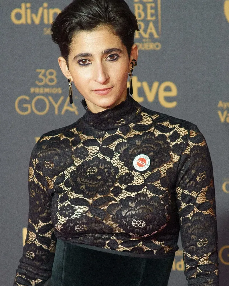 Alba Flores
