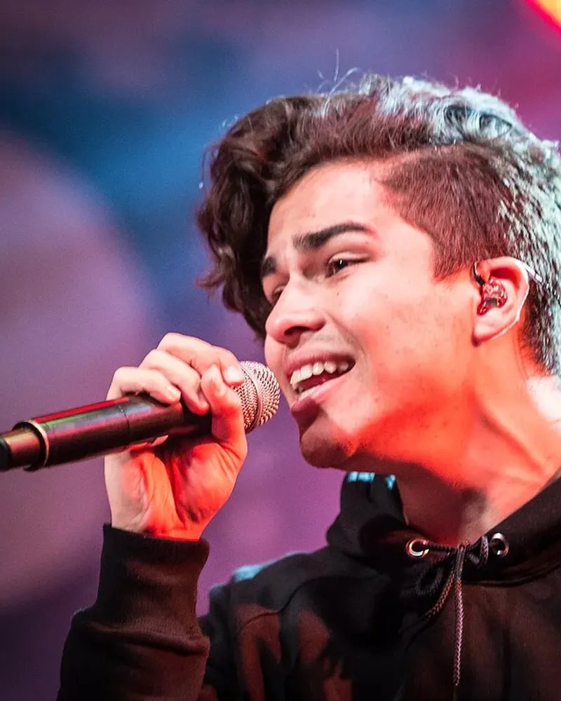 Alex Aiono
