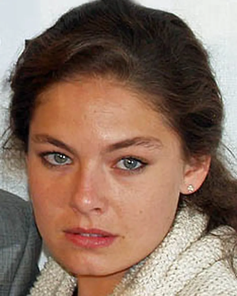 Alexa Davalos