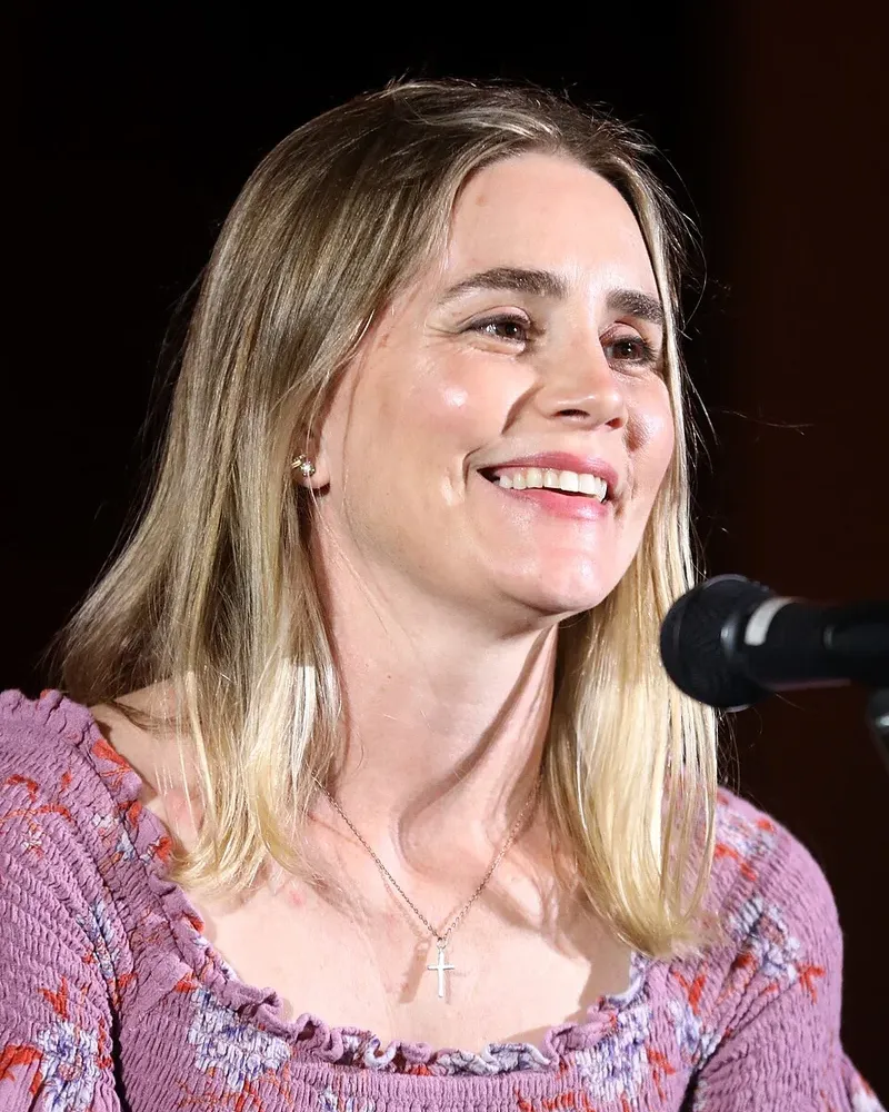Alison Lohman
