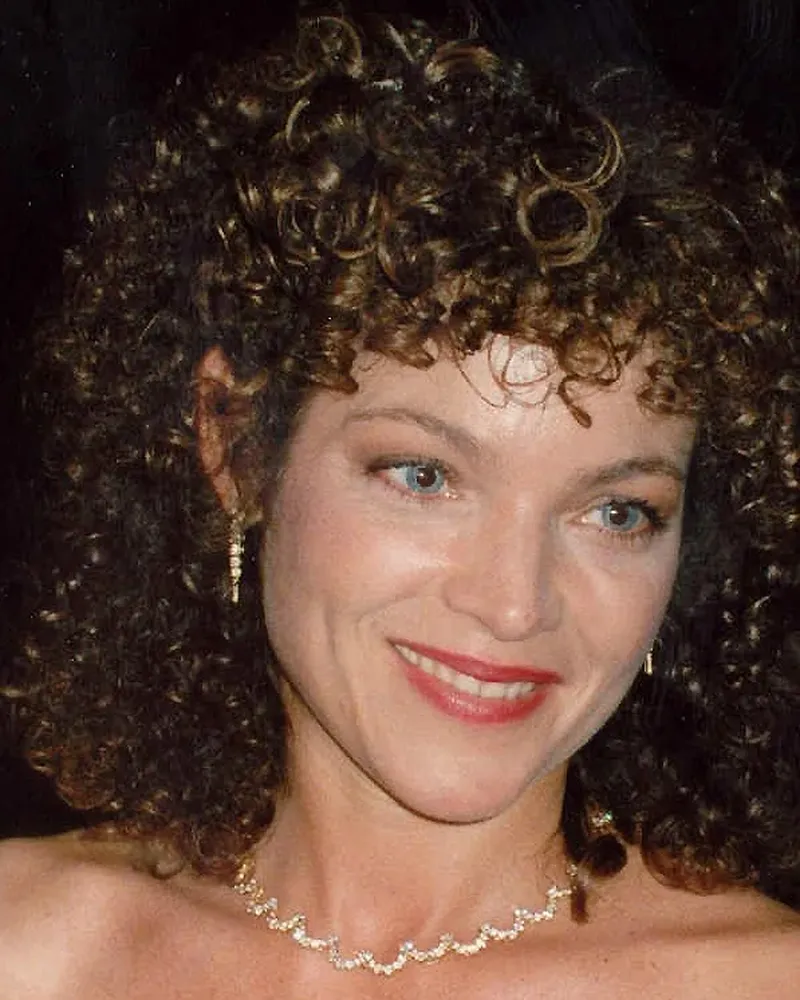 Amy Irving