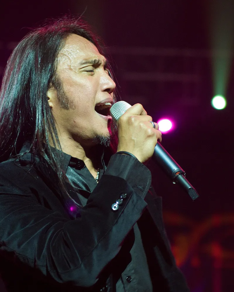 Arnel Pineda