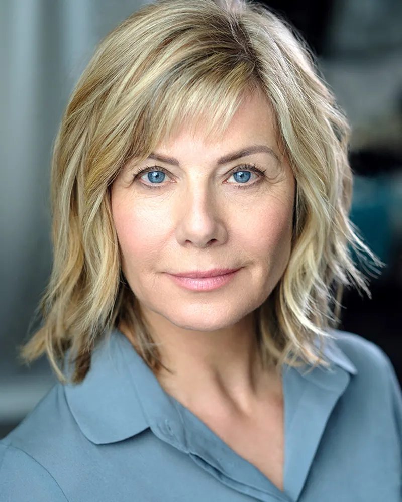 Glynis Barber