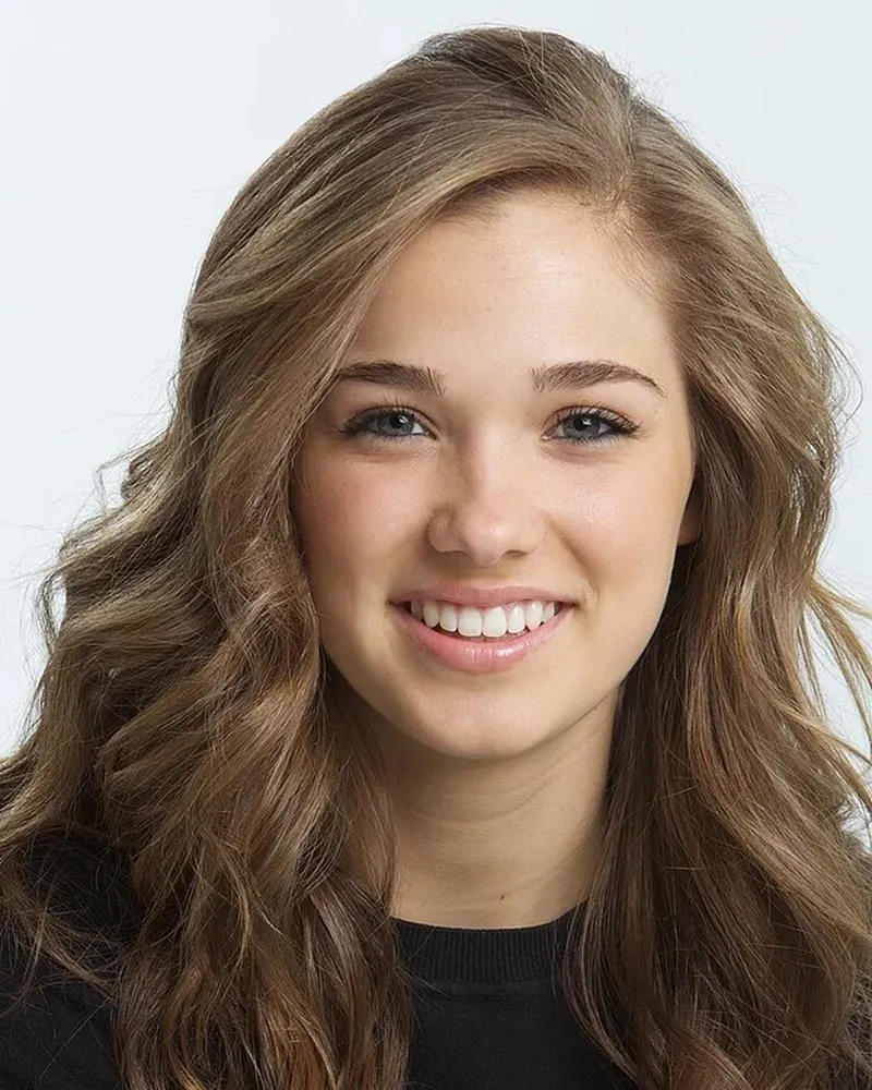 Haley Lu Richardson