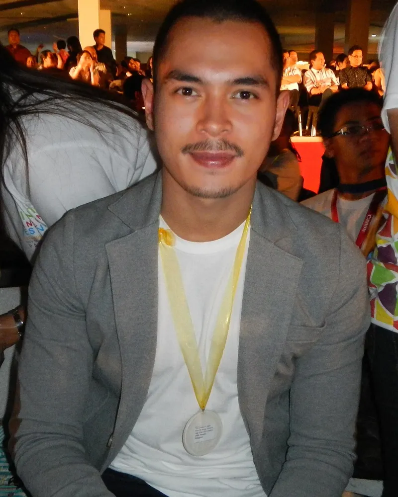 Jake Cuenca