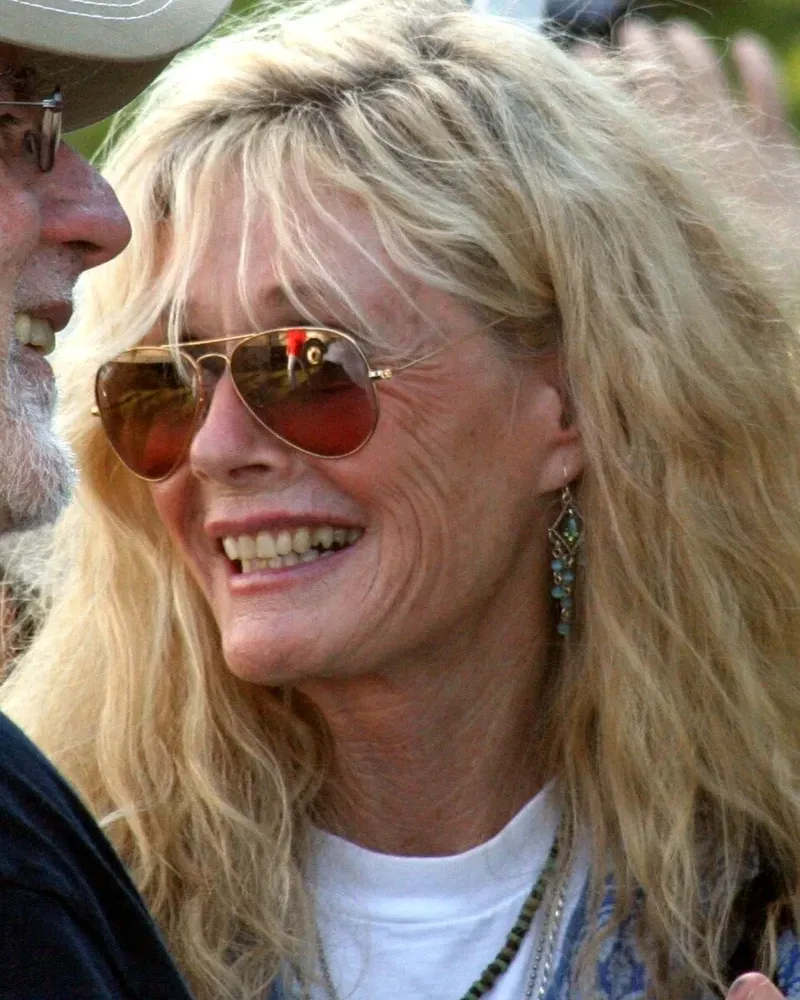 Kim Carnes
