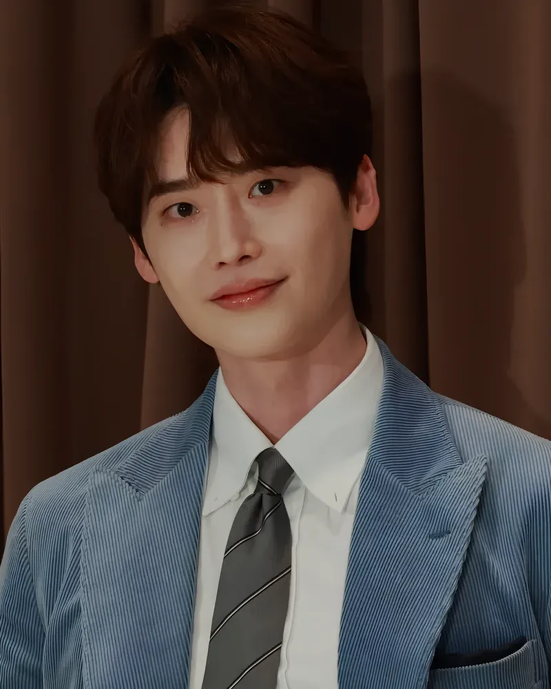 Lee Jong-suk