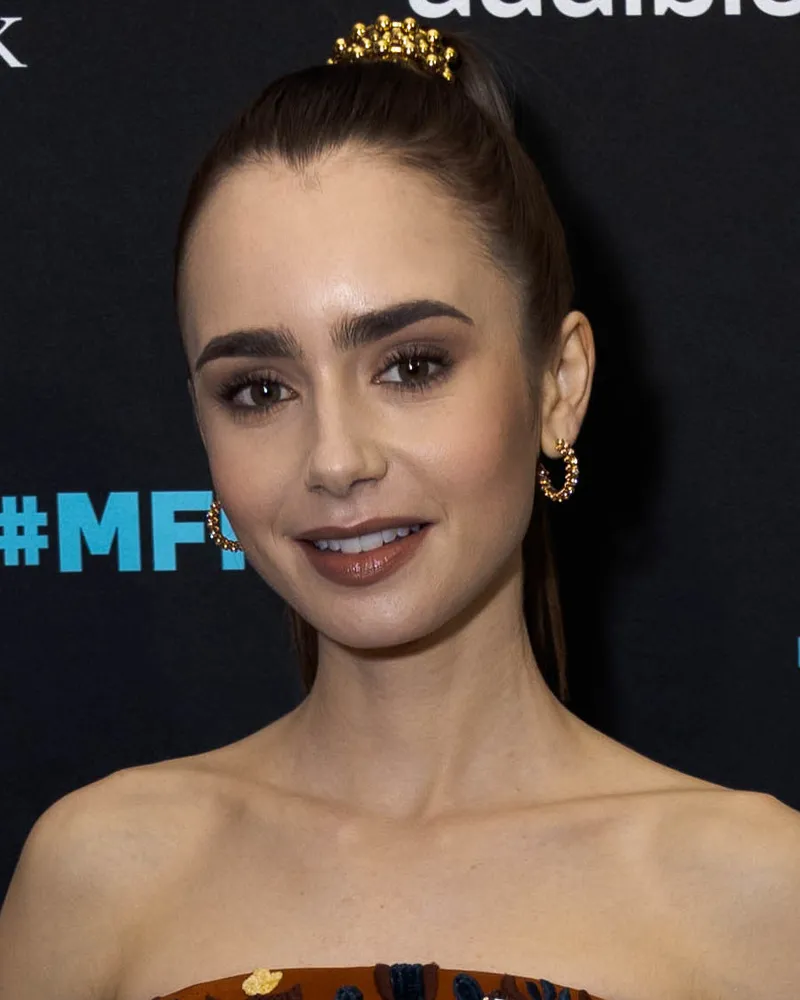 Lily Collins