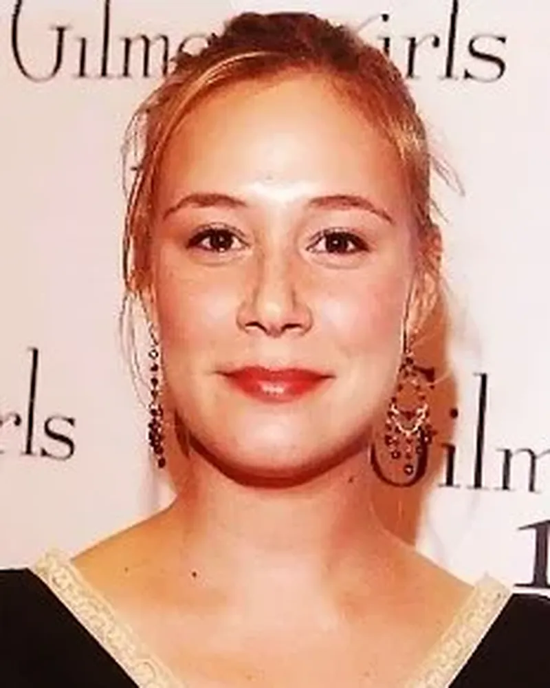 Liza Weil