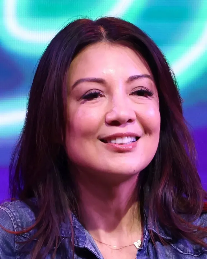 Ming-Na Wen