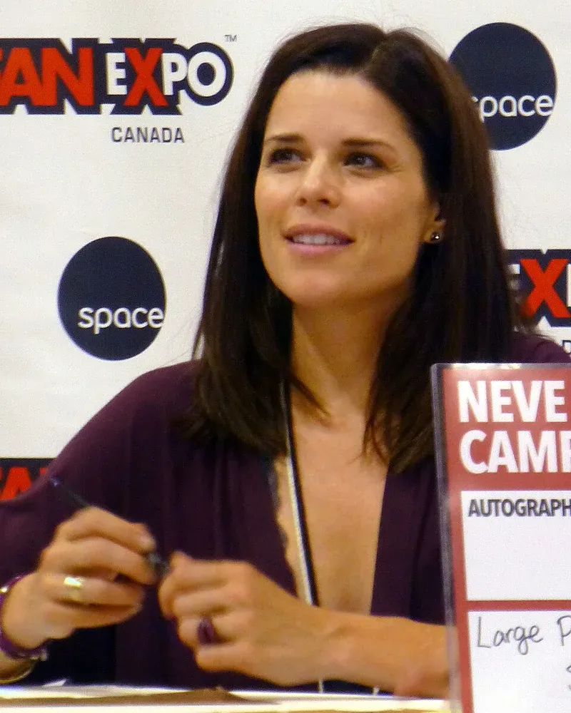 Neve Campbell