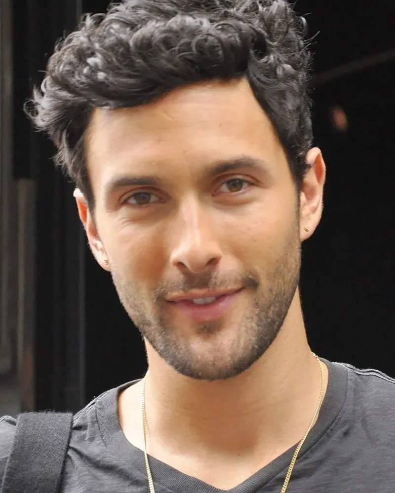 Noah Mills