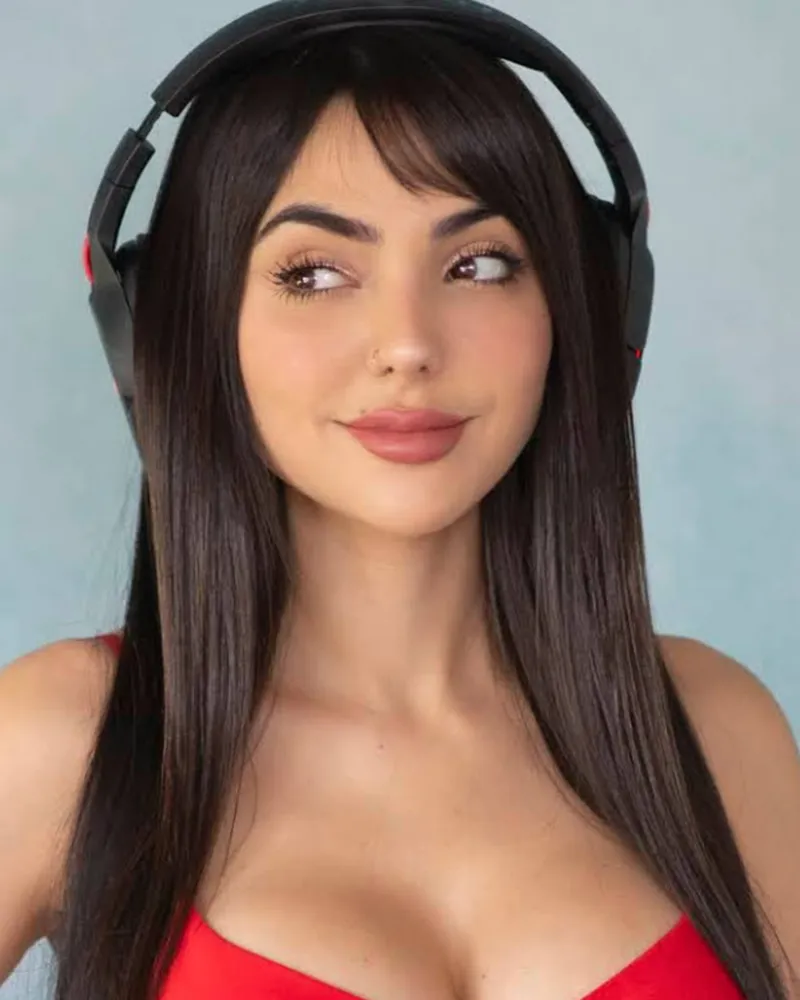 Nyvi Estephan