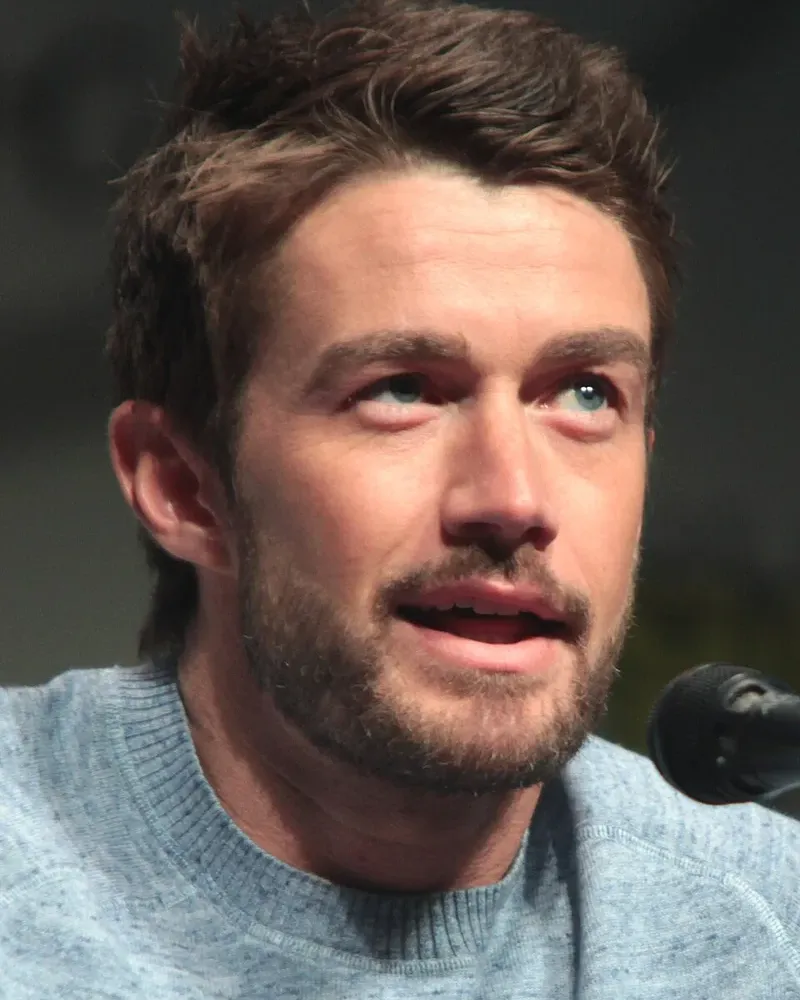 Robert Buckley