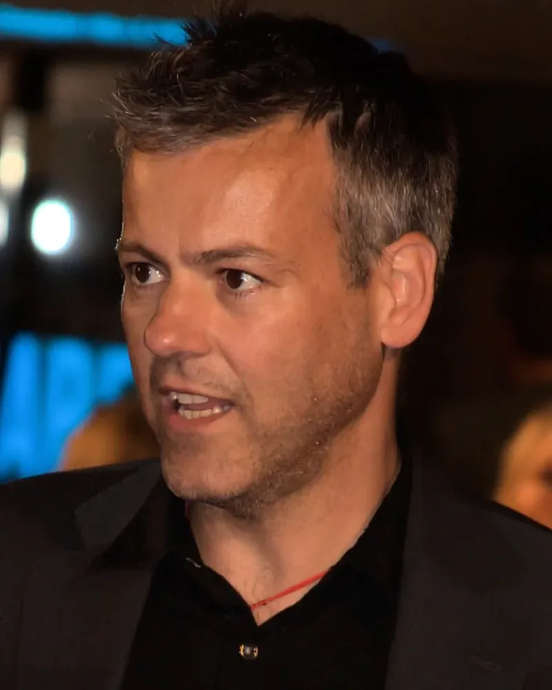 Rupert Graves