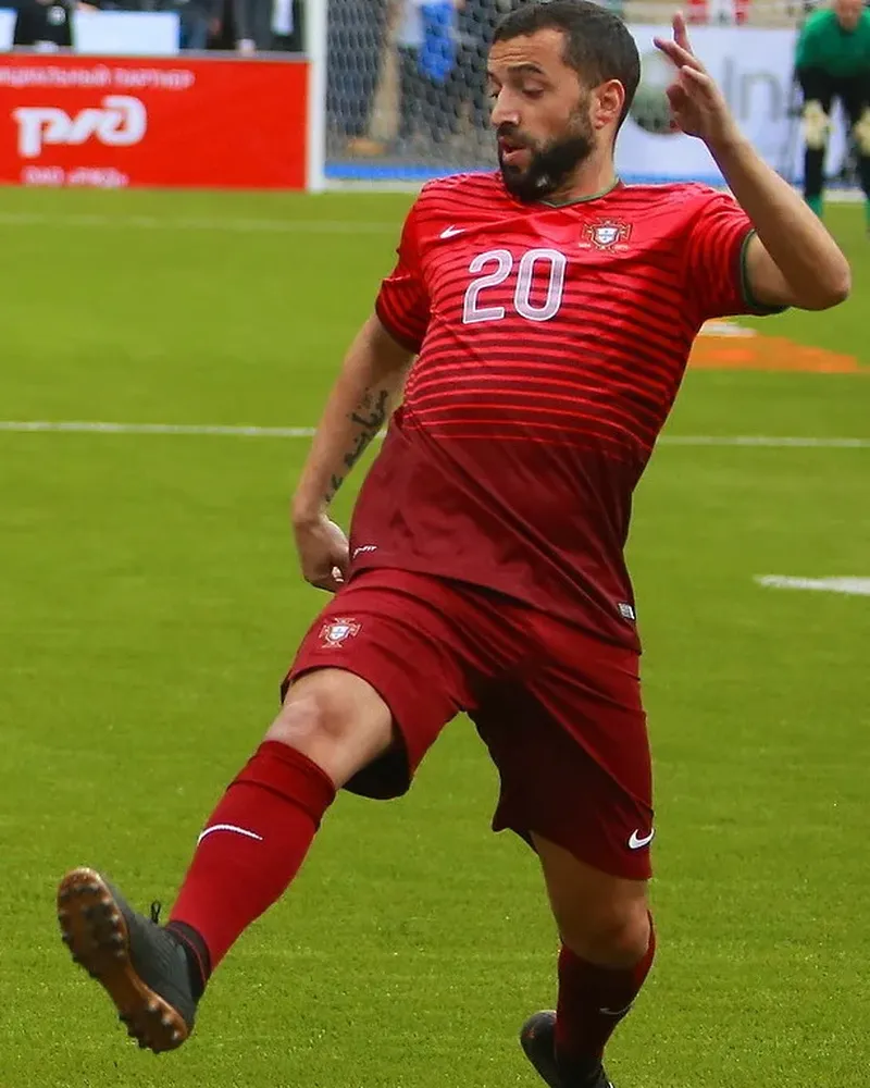 Simão Sabrosa