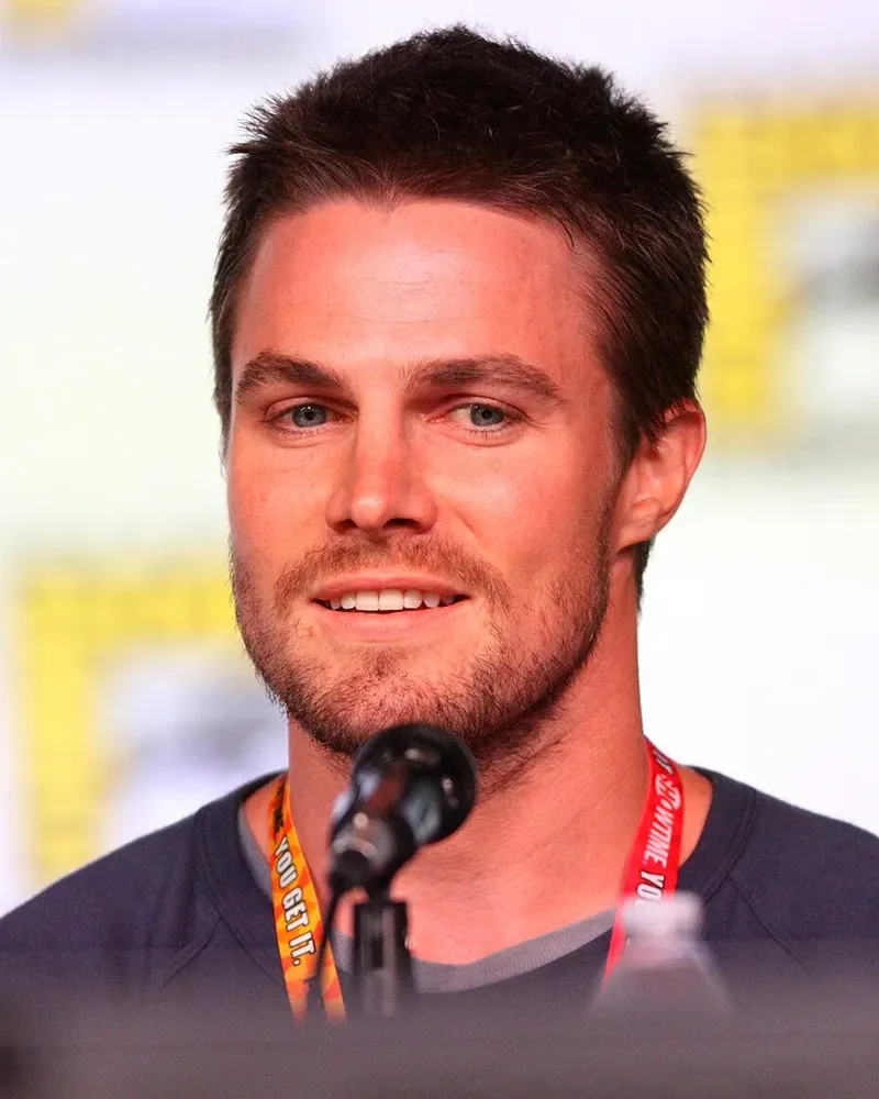 Stephen Amell