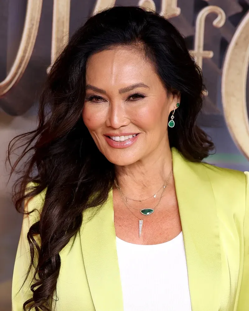 Tia Carrere