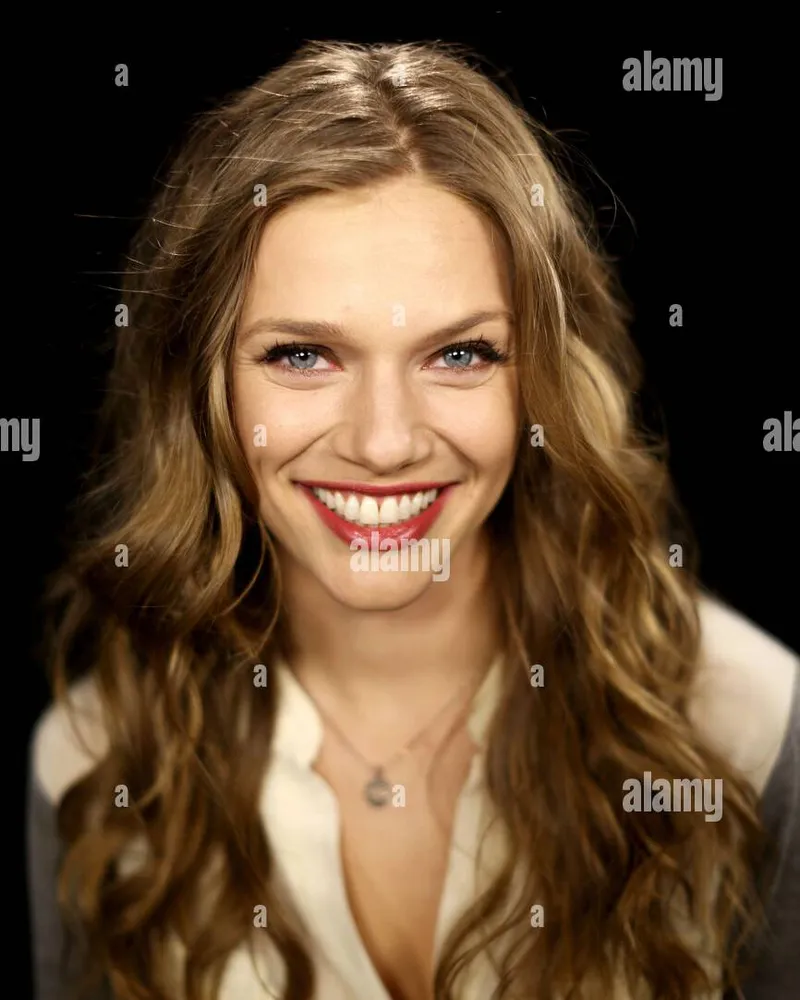Tracy Spiridakos