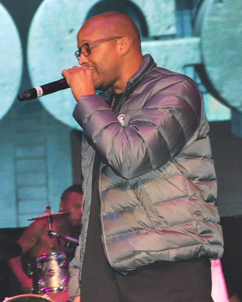 Warren G