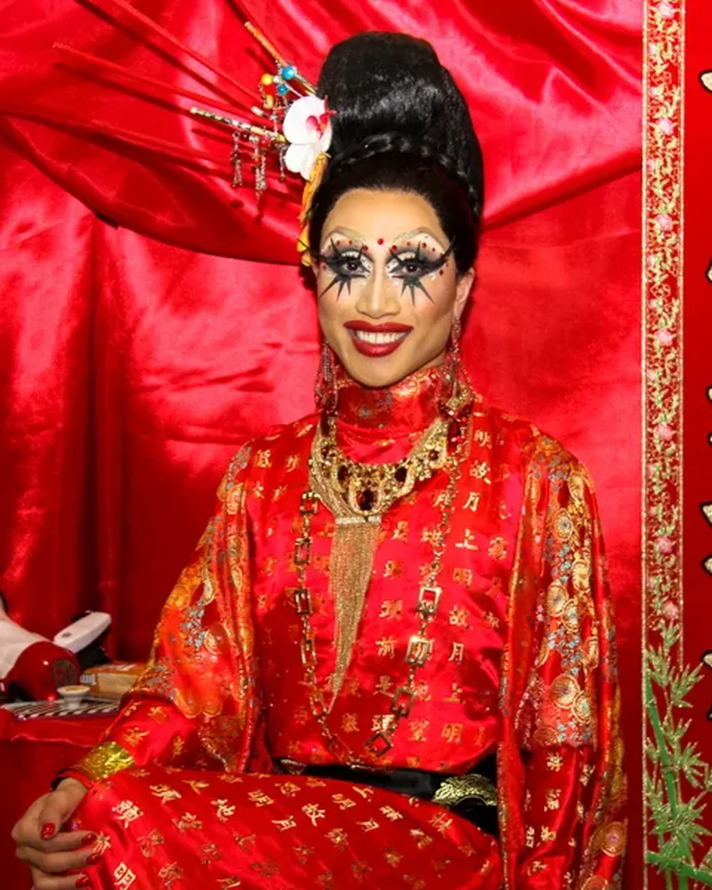 Yuhua Hamasaki